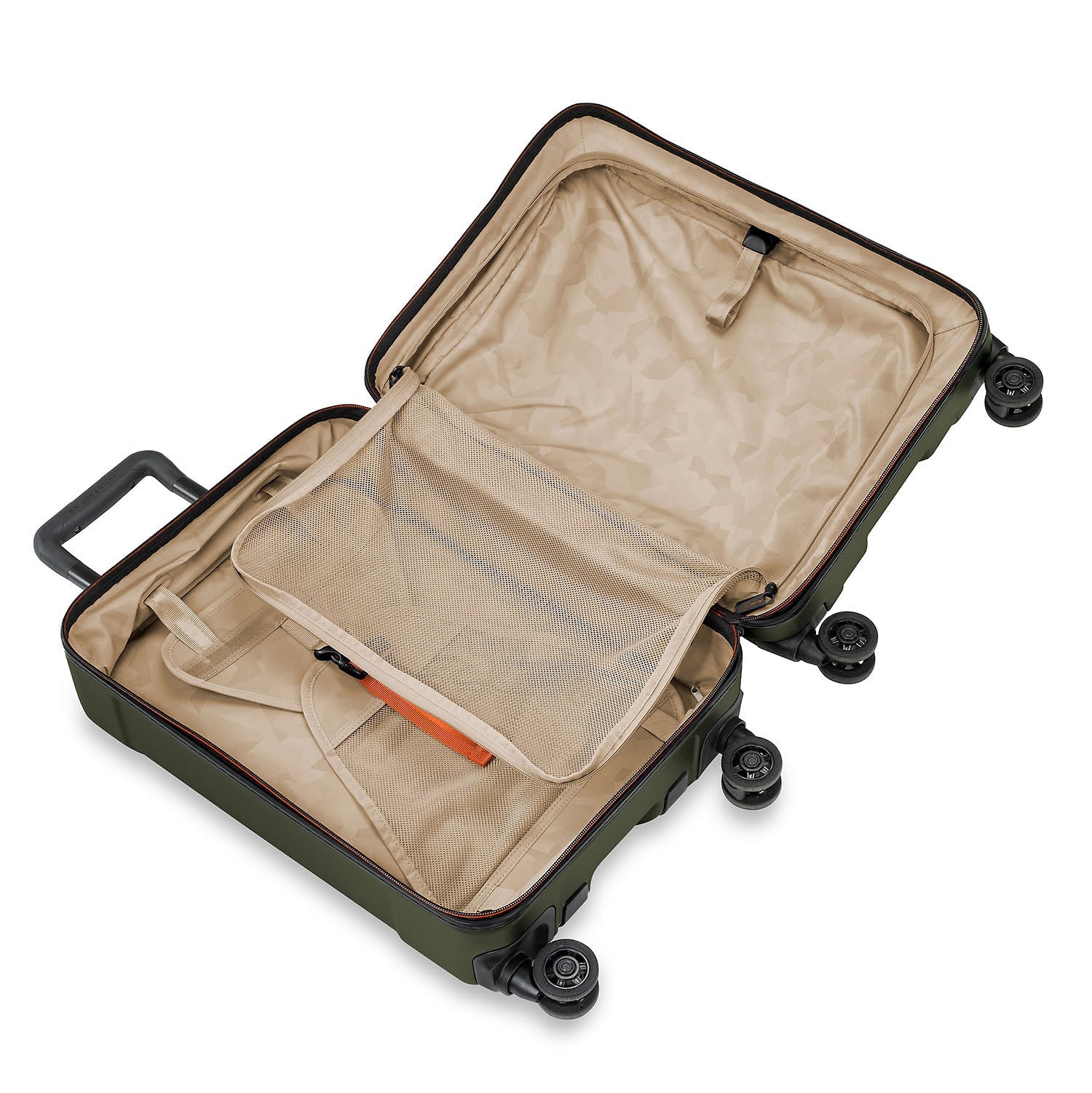 Domestic 22" Carry-On Spinner | QU222SP