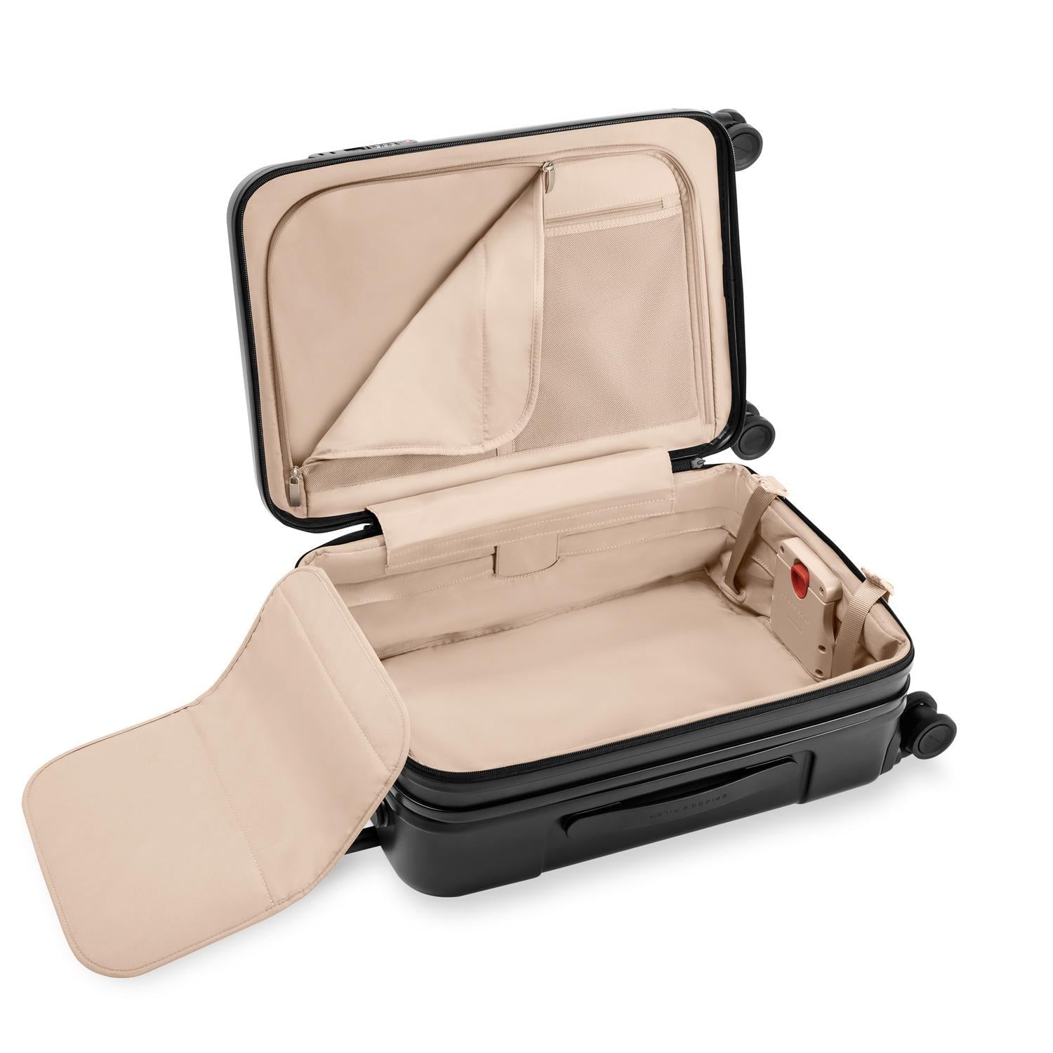 Essential 22" Front Pocket Carry-On Expandable Spinner | SU322FCXSP