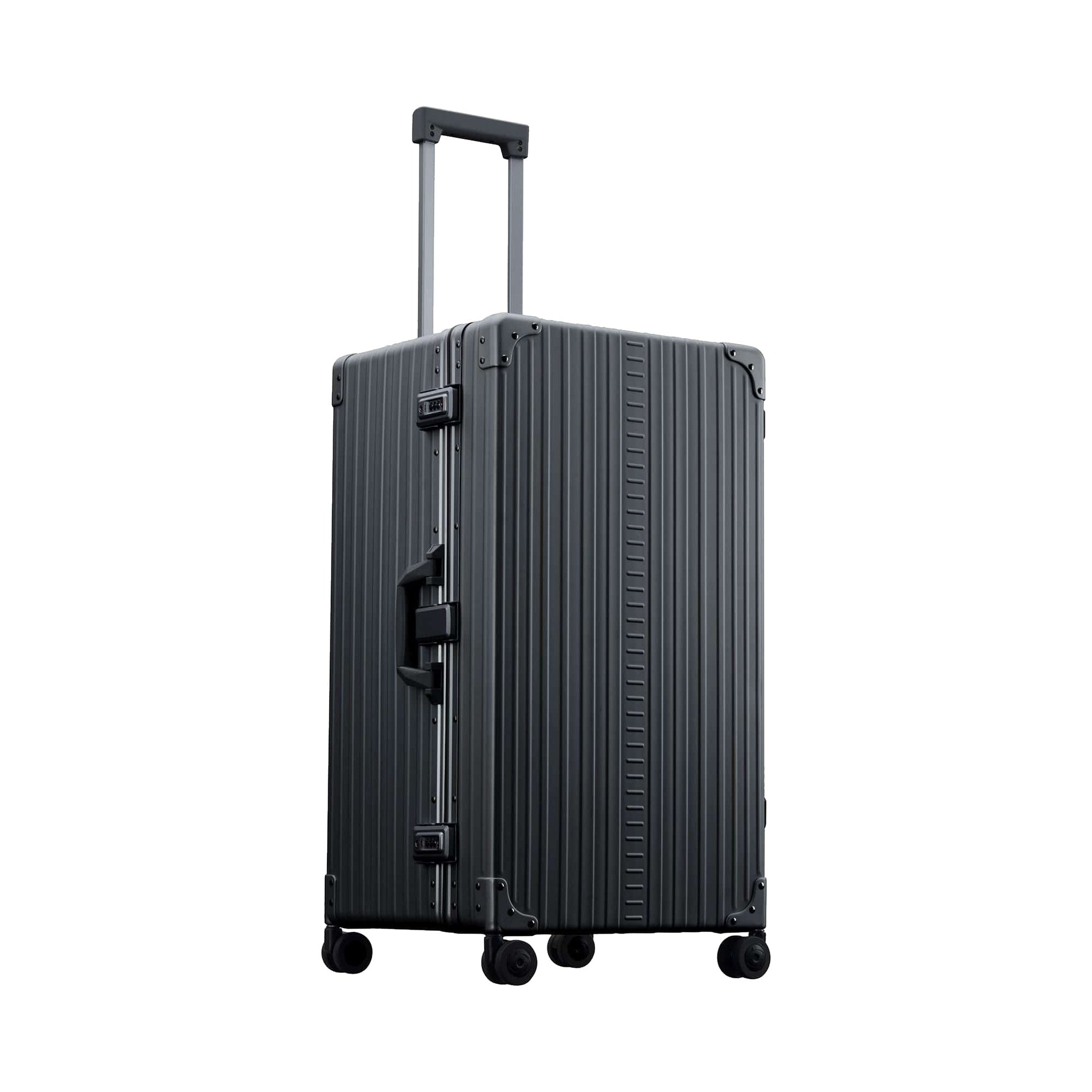 30" Aluminum International Trunk Checked Case | 3019
