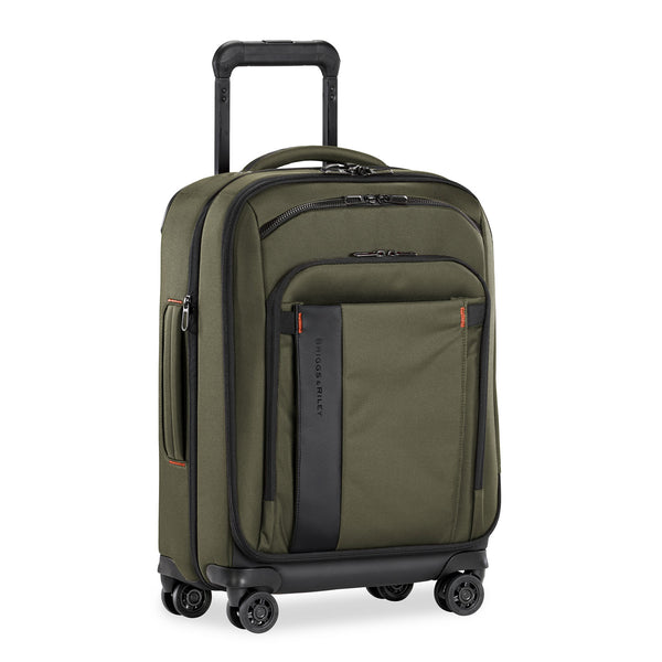 International 21" Carry-on Expandable Spinner