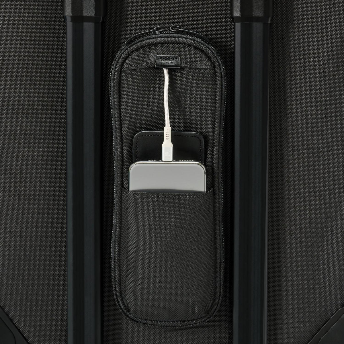Global 21" Carry-On Expandable Spinner | BLU121CXSPW