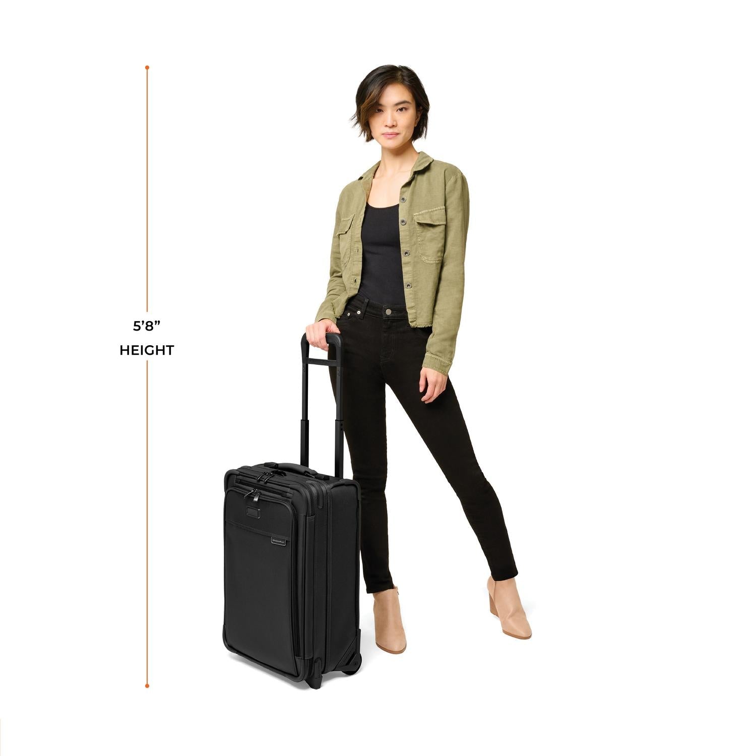Essential 22" 2-Wheel Expandable Carry-On | BLU122CX