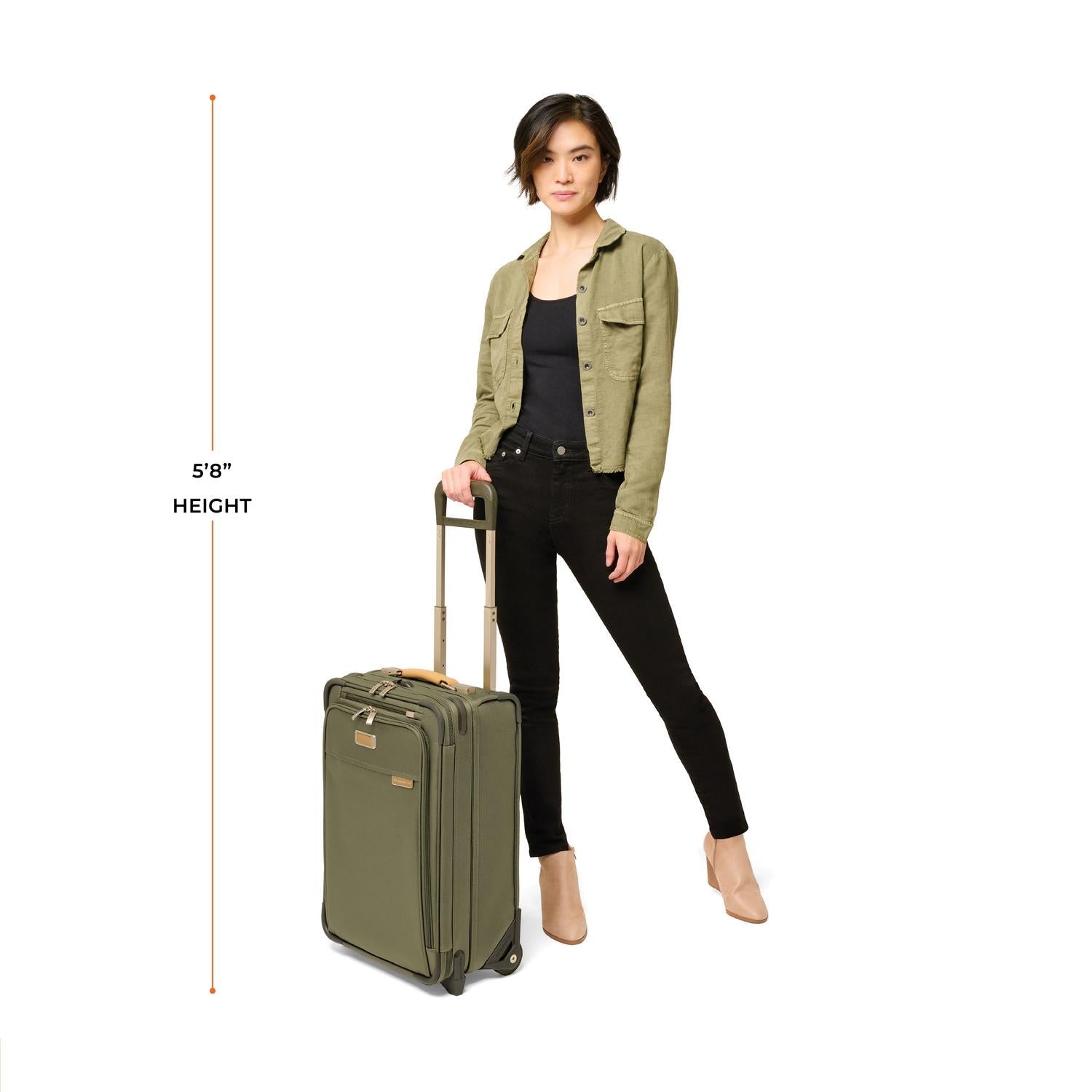 Essential 22" 2-Wheel Expandable Carry-On | BLU122CX