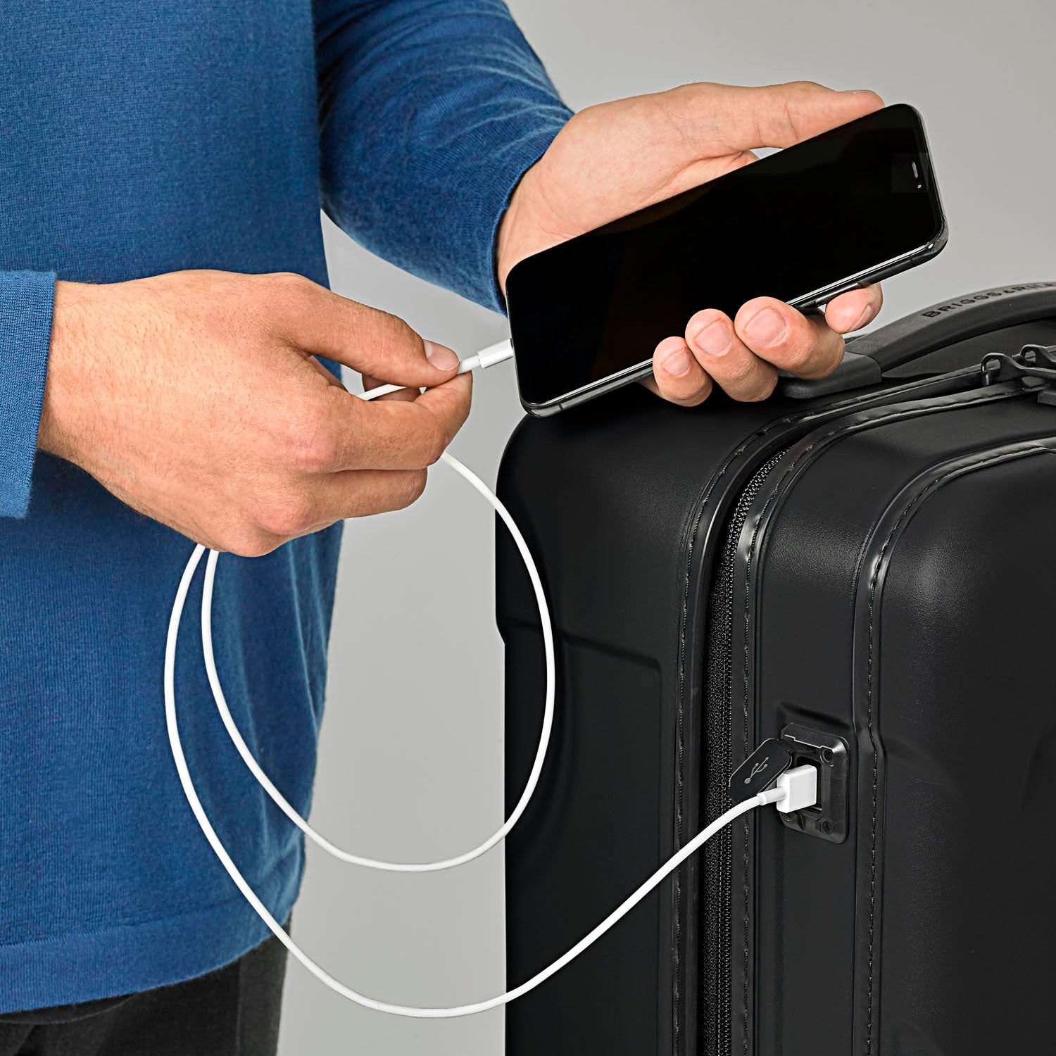 Domestic 22" Carry-On Spinner | QU222SP