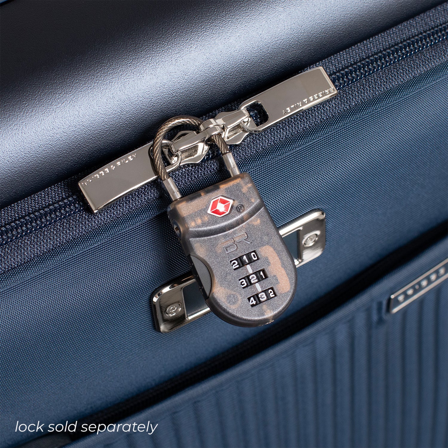Essential 22" Front Pocket Carry-On Expandable Spinner | SU322FCXSP