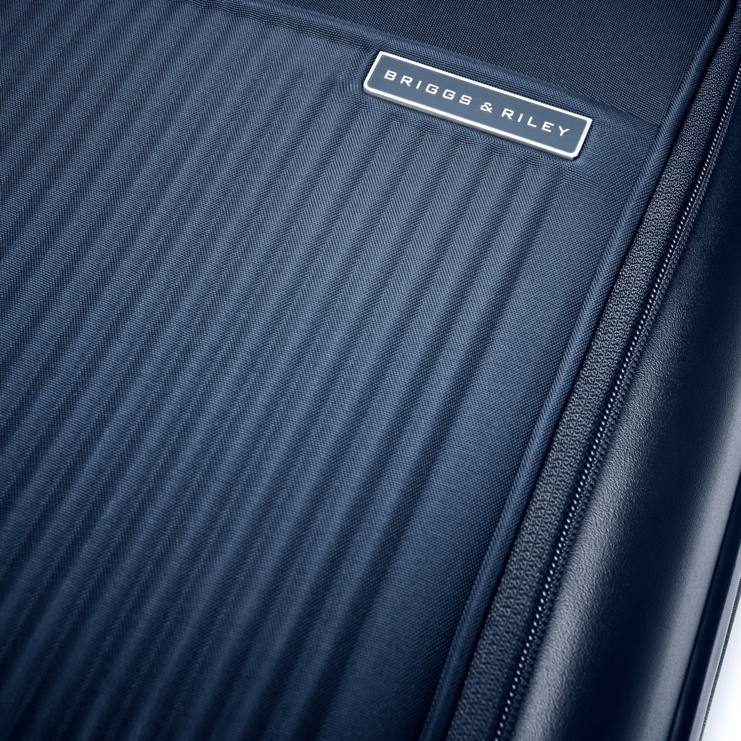Essential 22" Front Pocket Carry-On Expandable Spinner | SU322FCXSP