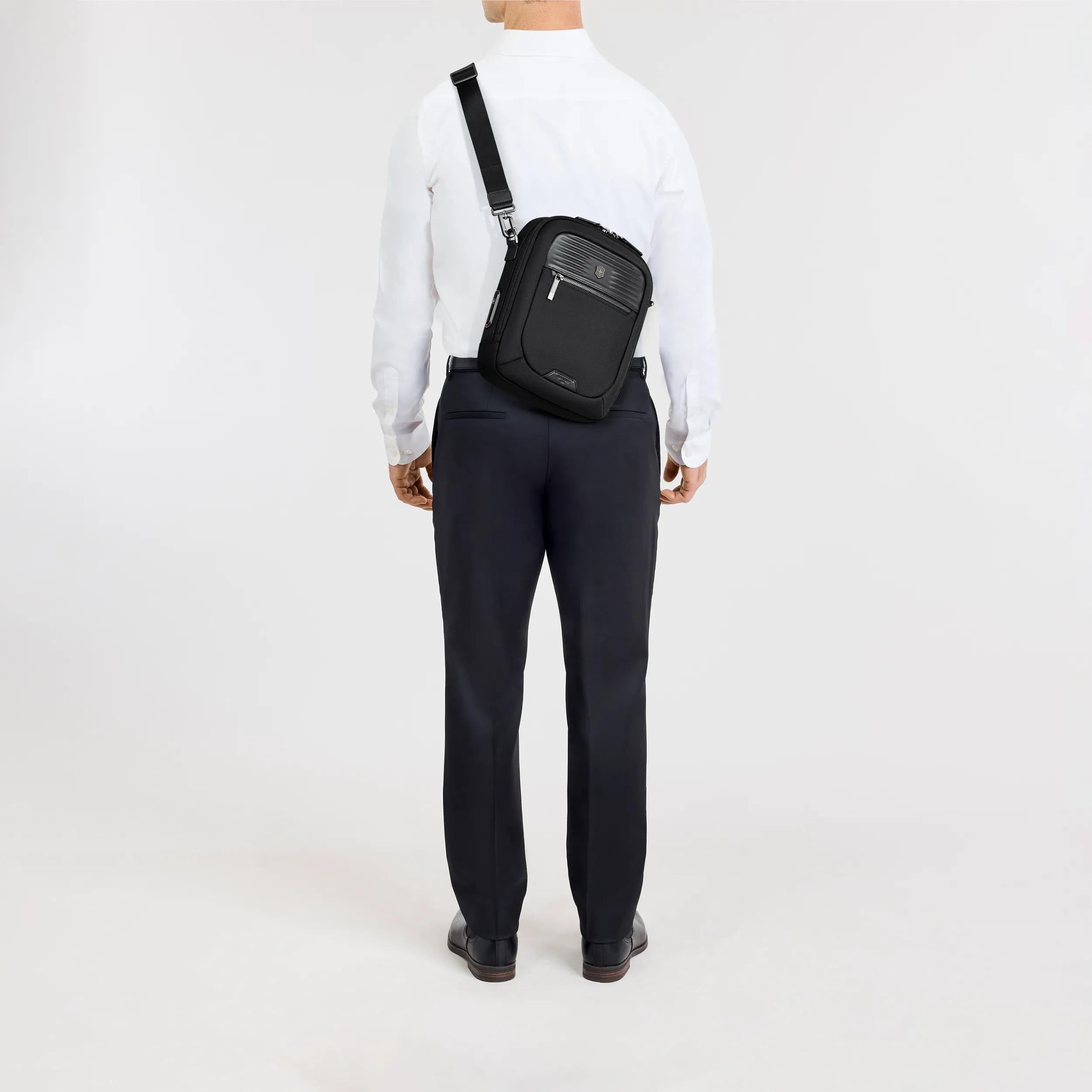Mythic Crossbody Bag | 653455