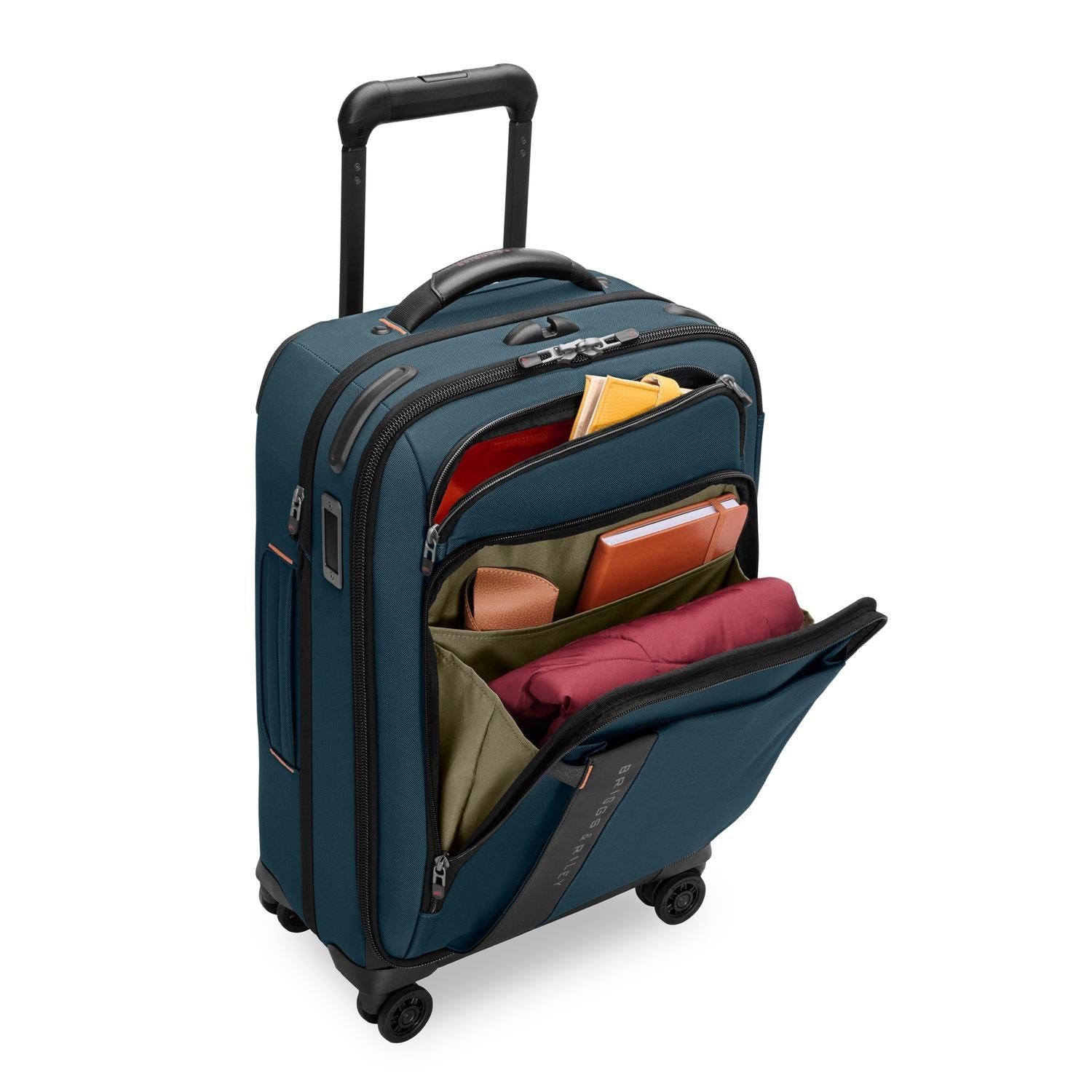 Essential 22" Carry-On Expandable Spinner | ZXU222SPX
