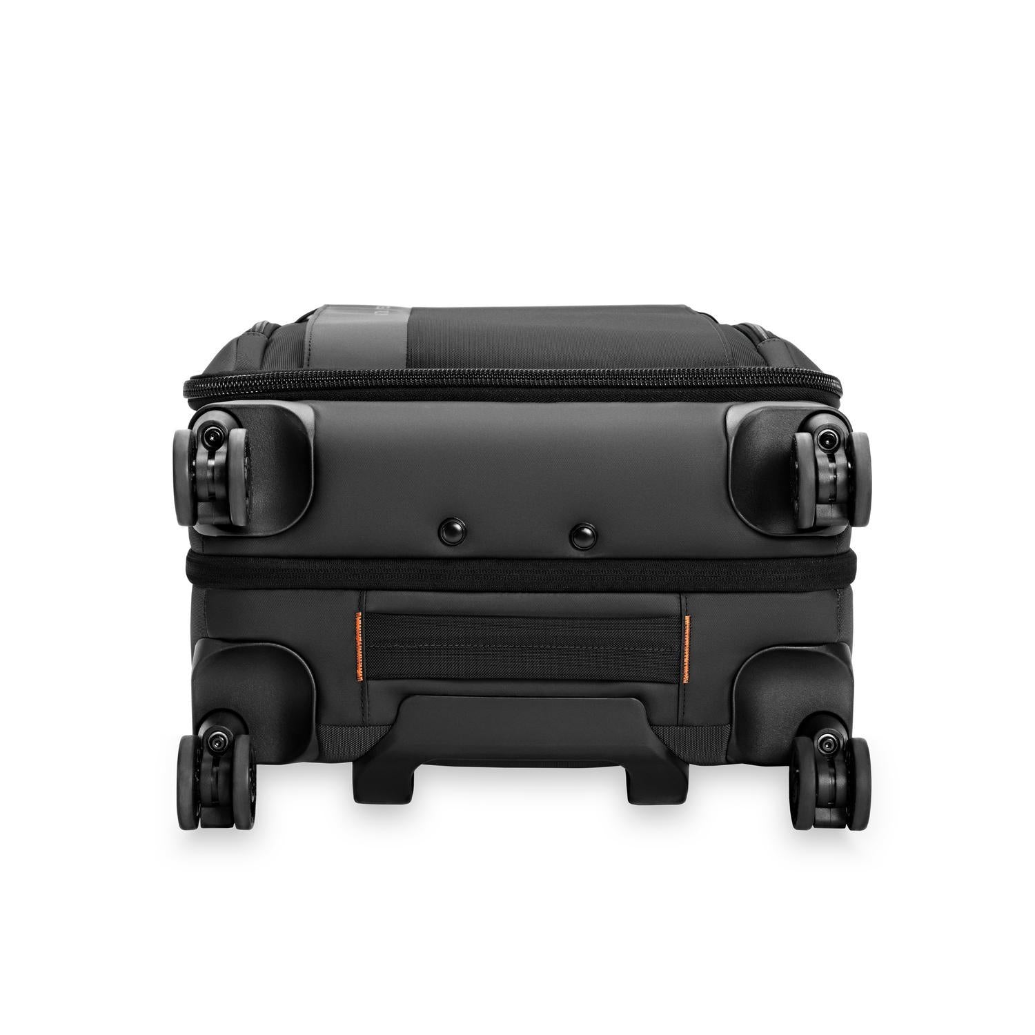 Essential 22" Carry-On Expandable Spinner | ZXU222SPX